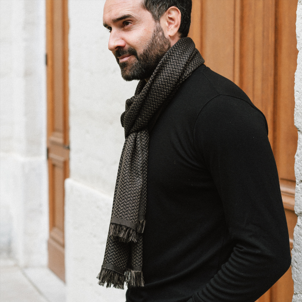 black-silk-cashmere-men’s-scarf-Thales