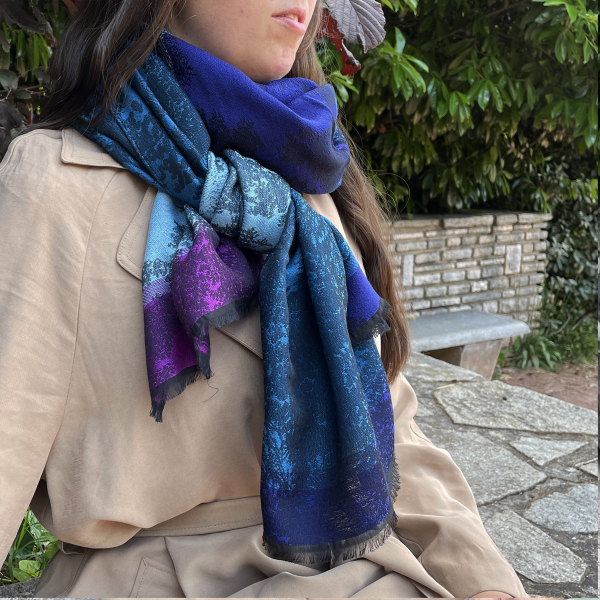 Large-stole-women’s-merino-wool-blue-turquoisee-Jacaranda