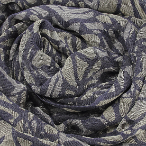 Grey-cashmere-women's-stole-Savanna