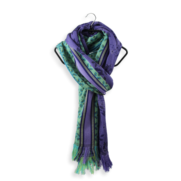 Women-stole-merino-wool-modal-purple-green-Rovaniemi-2A