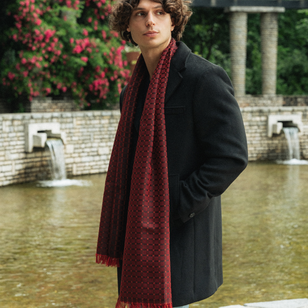 cashmere-coton-silk-man's-scarf-red-Manchester